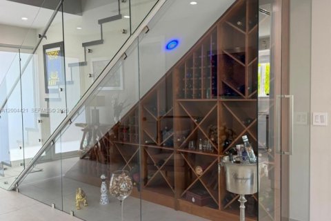 Casa en venta en Islamorada, Village of Islands, Florida, 5 dormitorios, 330.64 m2 № 2071094 - foto 12