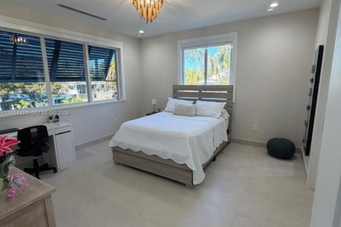 Casa en venta en Islamorada, Village of Islands, Florida, 5 dormitorios, 330.64 m2 № 2071094 - foto 26