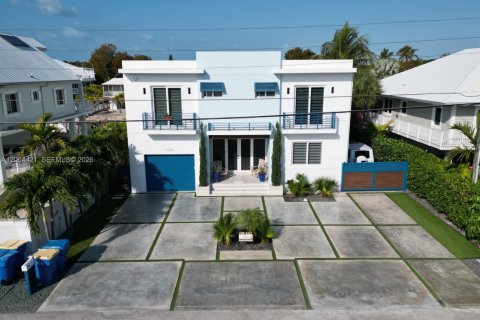 Casa en venta en Islamorada, Village of Islands, Florida, 5 dormitorios, 330.64 m2 № 2071094 - foto 5