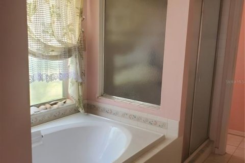 House in Palm Harbor, Florida 3 bedrooms, 158.21 sq.m. № 1837664 - photo 23