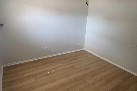 Casa en alquiler en Saint Petersburg, Florida, 3 dormitorios, 88.44 m2 № 1884272 - foto 10
