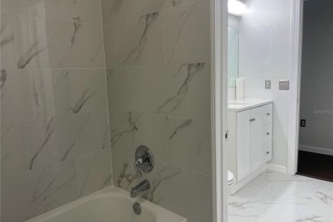 Casa en venta en Kissimmee, Florida, 3 dormitorios, 90.49 m2 № 1754596 - foto 16