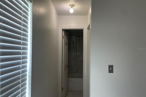 Casa en venta en Kissimmee, Florida, 3 dormitorios, 90.49 m2 № 1754596 - foto 8