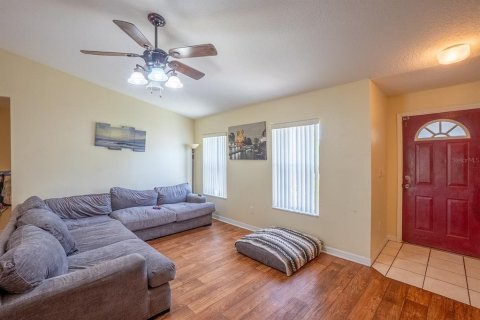 House in Palm Coast, Florida 3 bedrooms, 138.42 sq.m. № 1781384 - photo 3