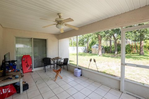 House in Palm Coast, Florida 3 bedrooms, 138.42 sq.m. № 1781384 - photo 26