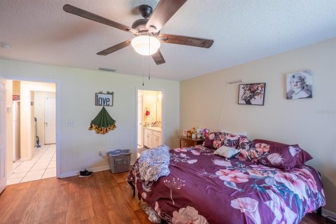 House in Palm Coast, Florida 3 bedrooms, 138.42 sq.m. № 1781384 - photo 15