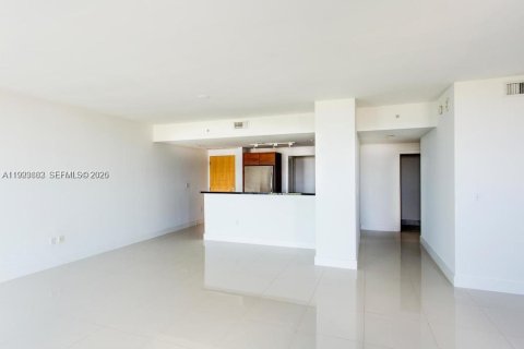 Снять в аренду кондоминиум в Майами, Флорида 2 спальни, 136.94м2, № 2055673 - фото 4