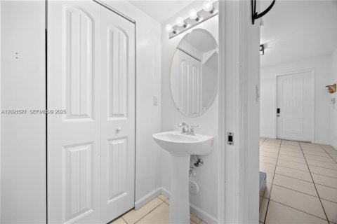 Copropriété à vendre à Miami Gardens, Floride: 3 chambres, 128.02 m2 № 2256923 - photo 6