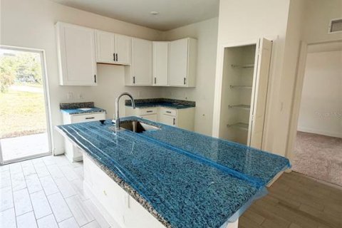 Casa en venta en Winter Haven, Florida, 3 dormitorios, 119.47 m2 № 2396613 - foto 2