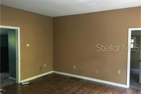 Immobilier commercial à vendre à Orange City, Floride: 111.85 m2 № 2360415 - photo 11