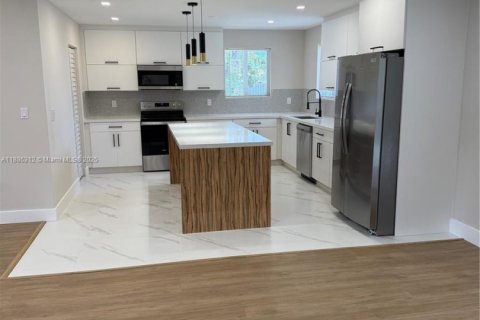 Купить виллу или дом в Катлер-Бей, Флорида 4 спальни, 170.38м2, № 1937329 - фото 6