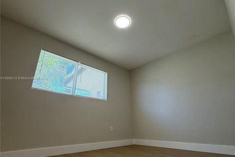 Купить виллу или дом в Катлер-Бей, Флорида 4 спальни, 170.38м2, № 1937329 - фото 26