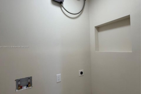 Купить виллу или дом в Катлер-Бей, Флорида 4 спальни, 170.38м2, № 1937329 - фото 19