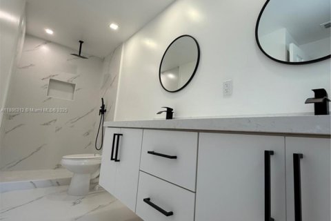 Купить виллу или дом в Катлер-Бей, Флорида 4 спальни, 170.38м2, № 1937329 - фото 9