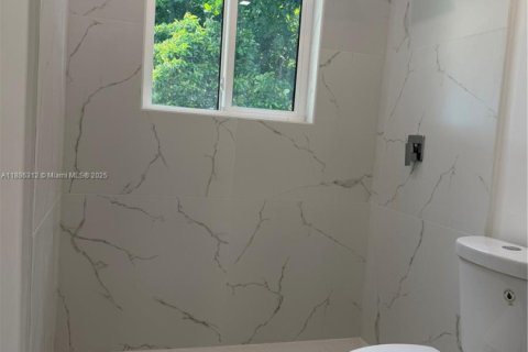 Купить виллу или дом в Катлер-Бей, Флорида 4 спальни, 170.38м2, № 1937329 - фото 20