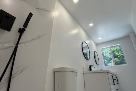 Купить виллу или дом в Катлер-Бей, Флорида 4 спальни, 170.38м2, № 1937329 - фото 30