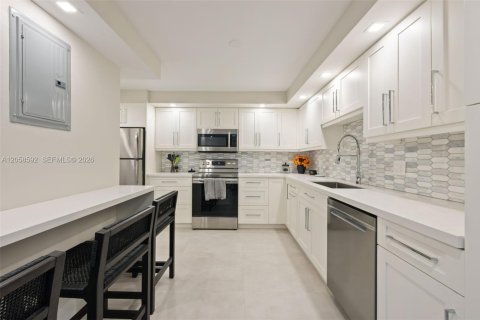 Copropriété à louer à Fort Lauderdale, Floride: 2 chambres, 133.31 m2 № 2168171 - photo 24