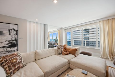 Copropriété à louer à Fort Lauderdale, Floride: 2 chambres, 133.31 m2 № 2168171 - photo 10