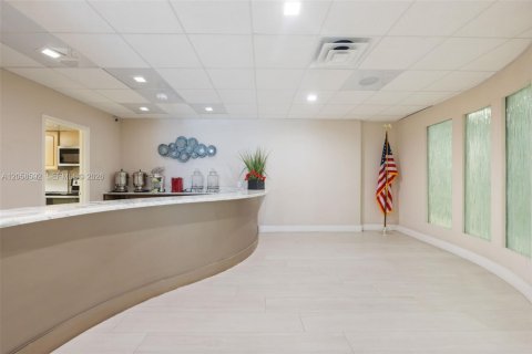 Copropriété à louer à Fort Lauderdale, Floride: 2 chambres, 133.31 m2 № 2168171 - photo 28