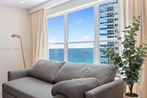 Copropriété à louer à Fort Lauderdale, Floride: 2 chambres, 133.31 m2 № 2168171 - photo 13
