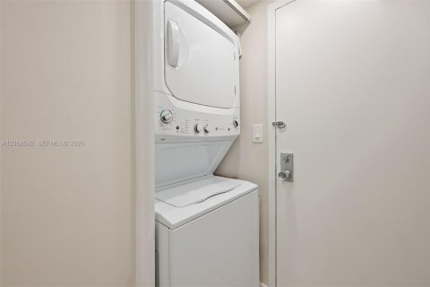 Copropriété à louer à Fort Lauderdale, Floride: 2 chambres, 133.31 m2 № 2168171 - photo 22