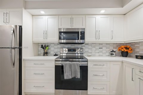 Copropriété à louer à Fort Lauderdale, Floride: 2 chambres, 133.31 m2 № 2168171 - photo 21