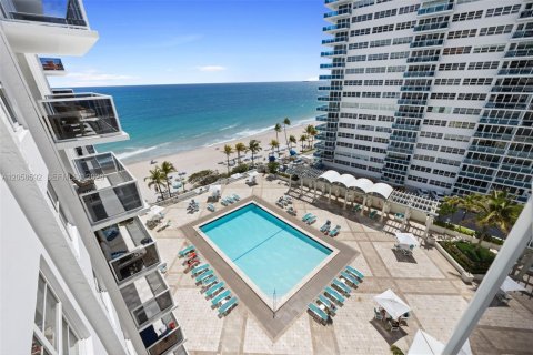 Copropriété à louer à Fort Lauderdale, Floride: 2 chambres, 133.31 m2 № 2168171 - photo 2