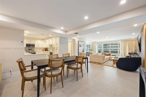 Copropriété à louer à Fort Lauderdale, Floride: 2 chambres, 133.31 m2 № 2168171 - photo 19