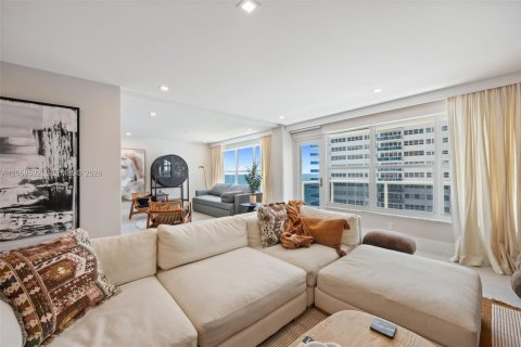 Copropriété à louer à Fort Lauderdale, Floride: 2 chambres, 133.31 m2 № 2168171 - photo 9