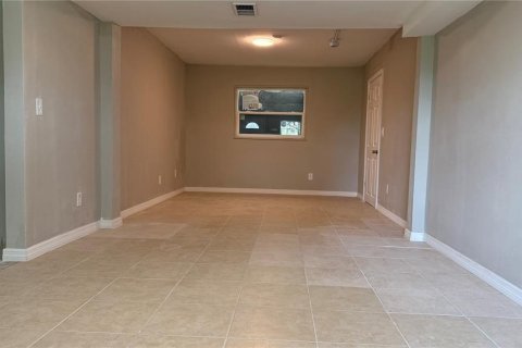 Apartamento en alquiler en Altamonte Springs, Florida, 3 dormitorios, 177.07 m2 № 1844301 - foto 2