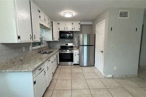 Apartamento en alquiler en Altamonte Springs, Florida, 3 dormitorios, 177.07 m2 № 1844301 - foto 6