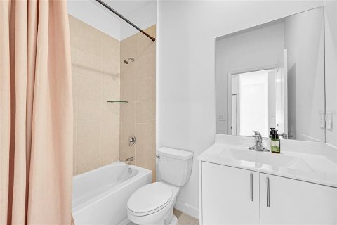 Купить таунхаус в Майами, Флорида 3 комнаты, 131.83м2, № 2100470 - фото 25