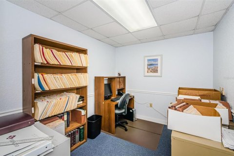 Propiedad comercial en venta en Hudson, Florida, 151.62 m2 № 1615755 - foto 18