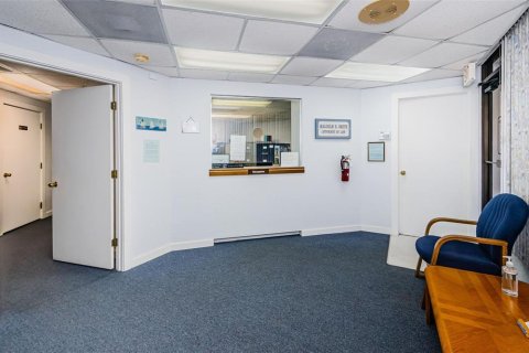Propiedad comercial en venta en Hudson, Florida, 151.62 m2 № 1615755 - foto 6
