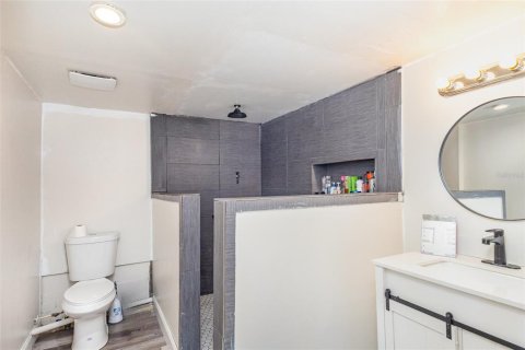 House in Mulberry, Florida 3 bedrooms, 147.25 sq.m. № 1912612 - photo 19