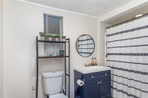 House in Mulberry, Florida 3 bedrooms, 147.25 sq.m. № 1912612 - photo 18