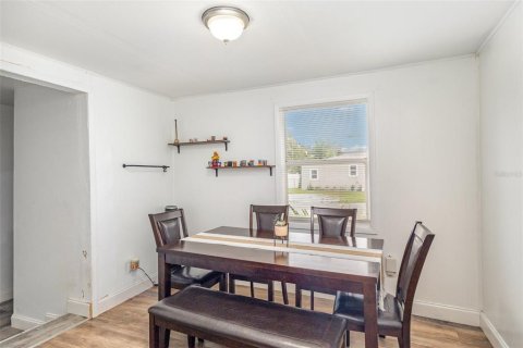 House in Mulberry, Florida 3 bedrooms, 147.25 sq.m. № 1912612 - photo 6