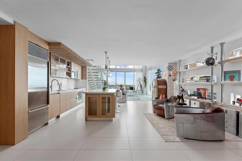 Copropriété à louer à Miami, Floride: 2 chambres, 161.19 m2 № 2363438 - photo 6