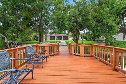 House in Land O' Lakes, Florida 4 bedrooms, 206.99 sq.m. № 1855526 - photo 26