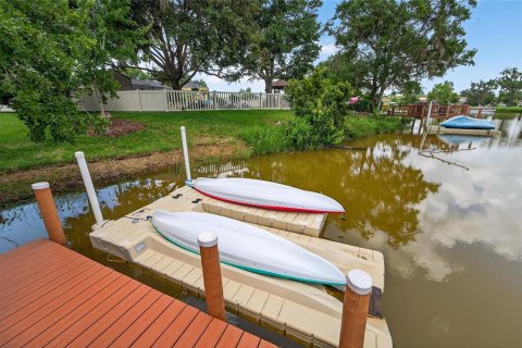House in Land O' Lakes, Florida 4 bedrooms, 206.99 sq.m. № 1855526 - photo 27