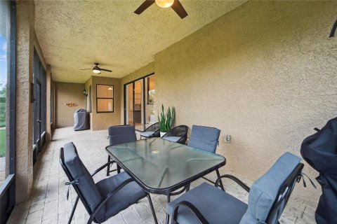 House in Land O' Lakes, Florida 4 bedrooms, 206.99 sq.m. № 1855526 - photo 20