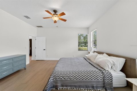 House in Land O' Lakes, Florida 4 bedrooms, 206.99 sq.m. № 1855526 - photo 9