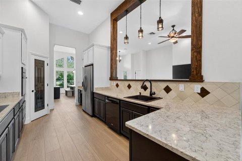 House in Land O' Lakes, Florida 4 bedrooms, 206.99 sq.m. № 1855526 - photo 6