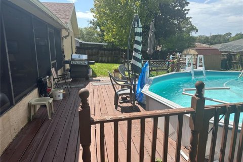 House in Spring Hill, Florida 3 bedrooms, 134.89 sq.m. № 2224994 - photo 5