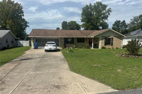 House in Spring Hill, Florida 3 bedrooms, 134.89 sq.m. № 2224994 - photo 2