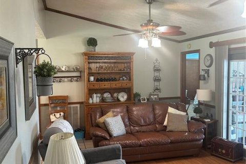 House in Spring Hill, Florida 3 bedrooms, 134.89 sq.m. № 2224994 - photo 18