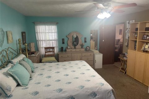 House in Spring Hill, Florida 3 bedrooms, 134.89 sq.m. № 2224994 - photo 22
