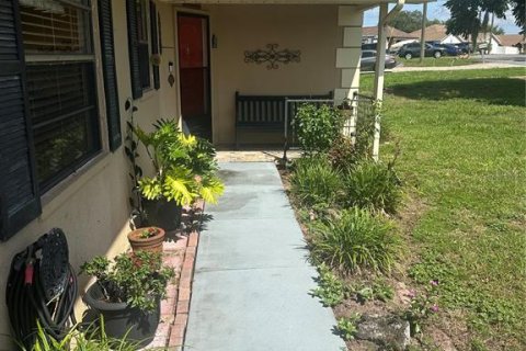House in Spring Hill, Florida 3 bedrooms, 134.89 sq.m. № 2224994 - photo 7