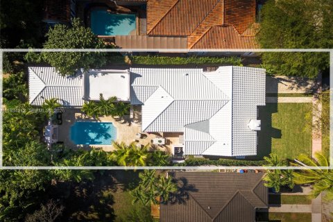 Купить виллу или дом в Корал-Гейблс, Флорида 4 спальни, 229.38м2, № 1997915 - фото 29