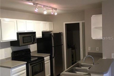 Condominio en alquiler en Orlando, Florida, 1 dormitorio, 62.34 m2 № 1883178 - foto 8
